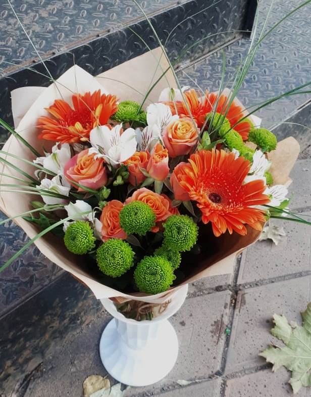 Букет цветов из: Герберы, Хризантемы, Альстромерии и Розы в Слободе