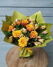 Букет цветов из:  Альстромерии и Розы в Слободе