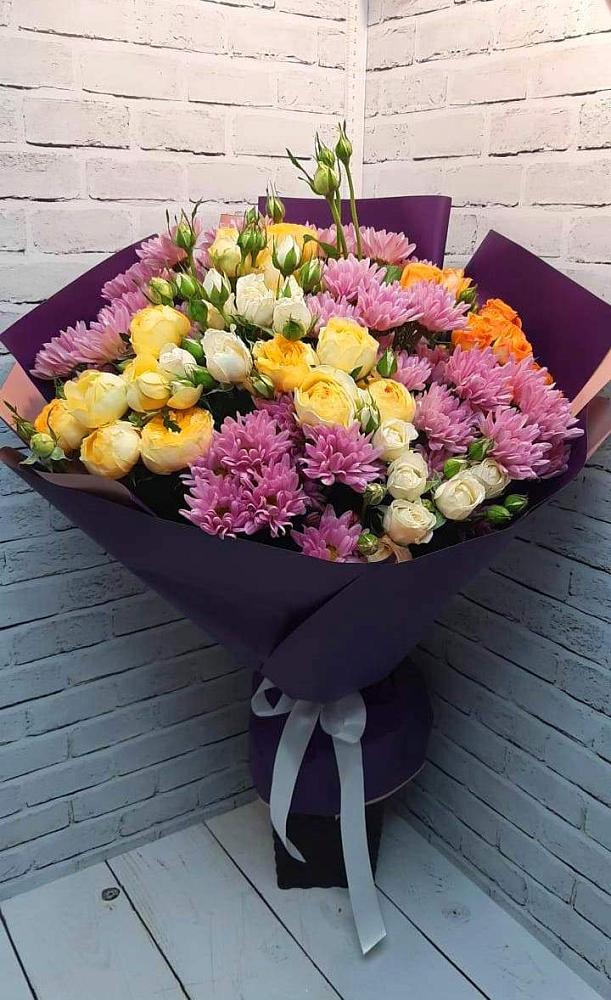 Букет цветов из: Хризантемы и Розы в Слободе