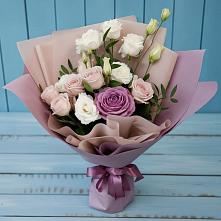Букет цветов из:  Розы и Лизиантусы в Слободе