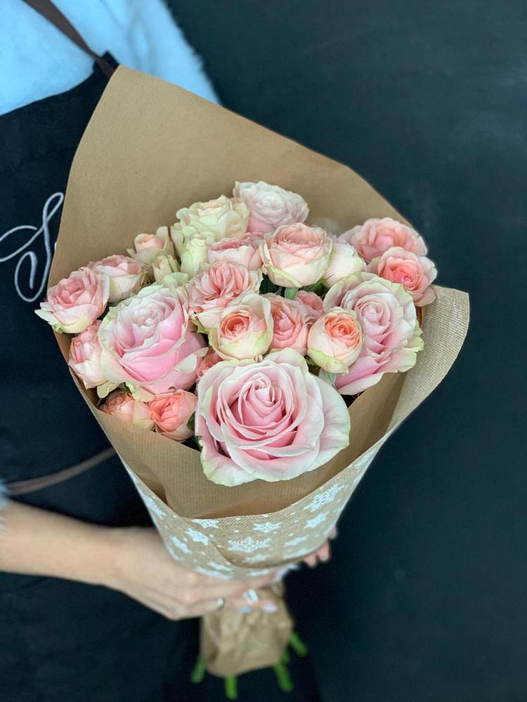 Букет цветов из: Хризантемы и Розы в Слободе