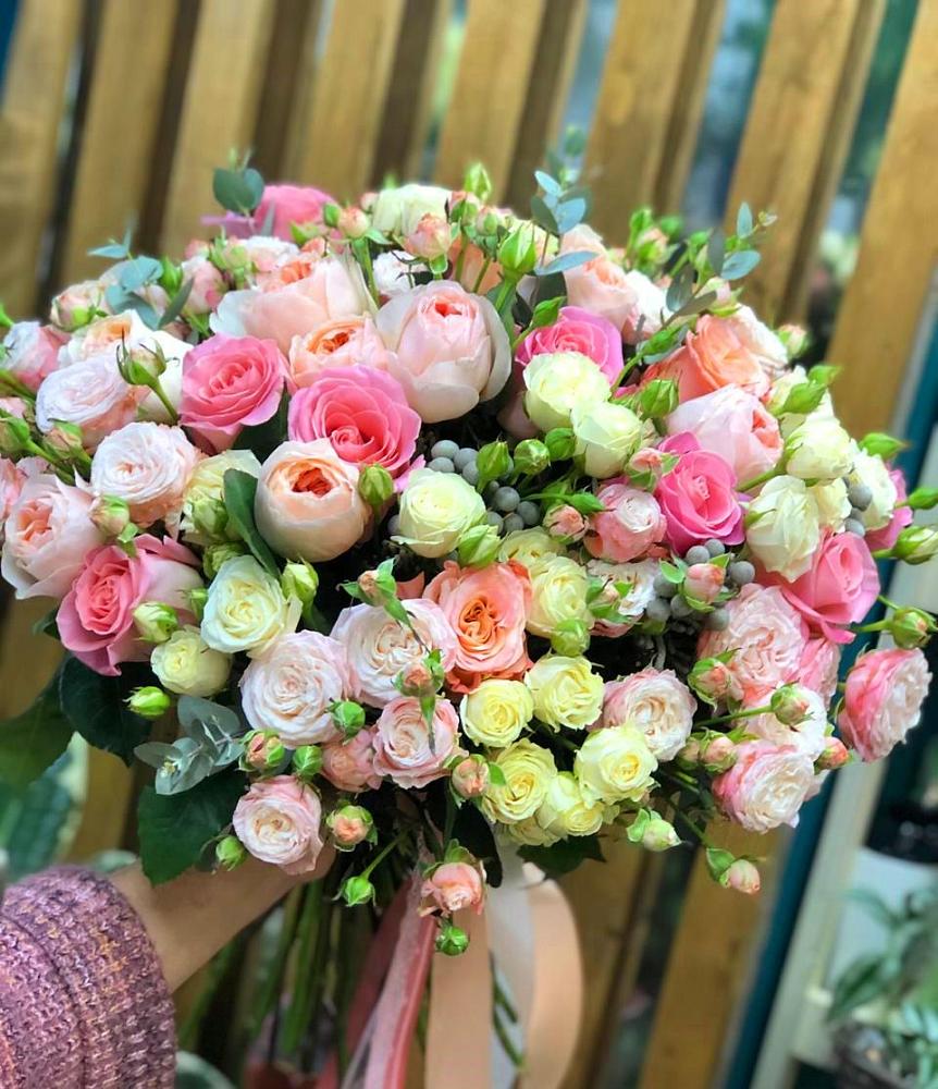 Букет цветов из: Розы в Слободе