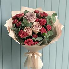Букет цветов из:  Гвоздики и Розы в Слободе