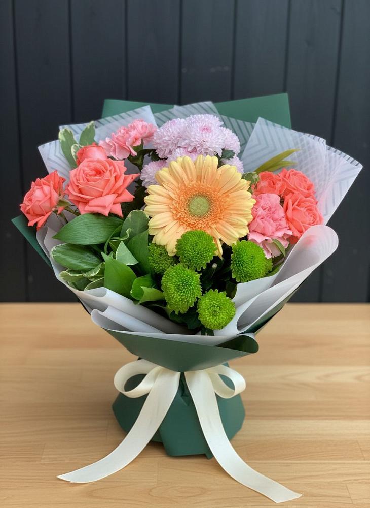 Букет цветов из: Гвоздики, Розы, Герберы и Хризантемы в Слободе