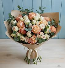 Букет цветов из:  Альстромерии и Розы в Слободе